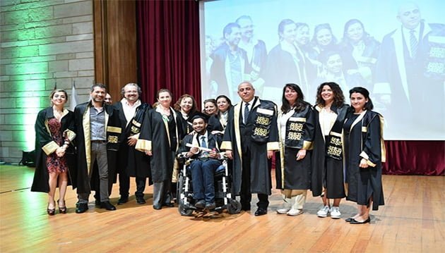 İzmir Marşı Bengalce’ye çevrildi...