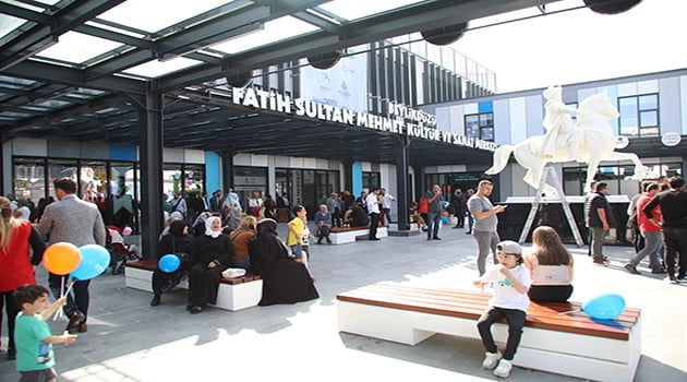 Şehir Tiyatroları’nın Yeni Sahnesi Beylikdüzü’nde Açıldı