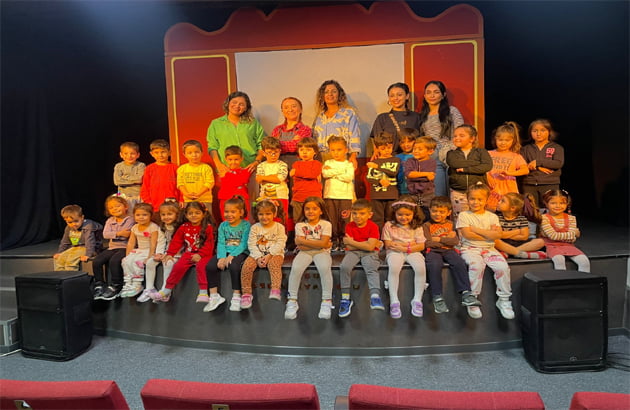 Karagöz Çiftlik Bekçisi