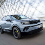 Opel’in En Hızlı Elektriklisi...