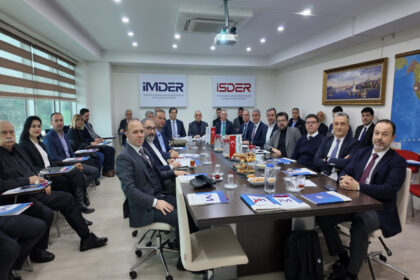 İMDER'de bayrak değişimi